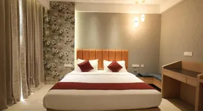 Hotel Cachet - Image 5