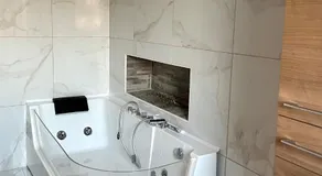 Luxe Apartments - Image 5
