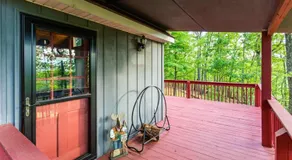 Mountain cabin w hot tub & deck - Image 5