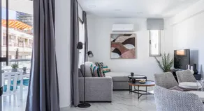 Tulip Suites 102 - Image 3