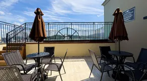 Studio Moderno c/ Piscina e Garagem - Image 4