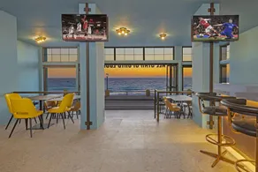 Four Season Colorado Hotel - Image 4