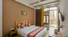 Glinzer Noida - Image 2