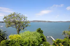 Metawise Stylish 2-Bedroom Home with Easy CBD Ac - Image 5