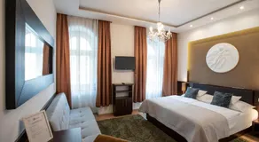 Átrium Rooms & Café - Image 2