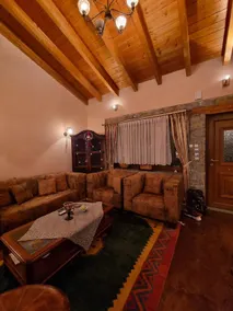 Alatopetra house - Image 2