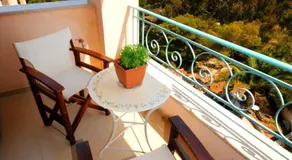 Aethrio Guesthouse - Image 3