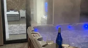 Malibu Apartman & Jacuzzi - Image 4