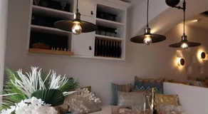 Appartement 'Narcissus Luxury Suites - Theseus' avec terrasse privée, Wi-Fi et climatisation - Image 4