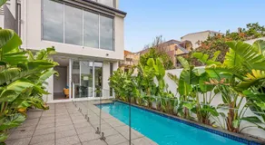 Complete Host Middle Park House - Image 3