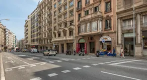 Balmes Apartment by Olala Homes  - Image 3