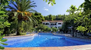 Delphi Hotel - Image 2