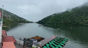 Royal Luxurious Stay at Clarks Nainital - Image 3