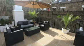 New Linden Hotel - Image 3