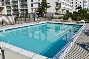 Saint Tropez (St. Tropez Ocean City) - Image 2