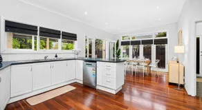 Classic Australian Charm - Image 2