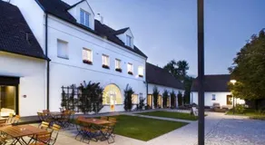 Yard Resort - Image 4