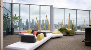 Luxury stay near O2 and canary wharf - Image 3