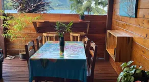 Hiva's Place climatisé terrasse vue sur mer -Huahine - Image 3