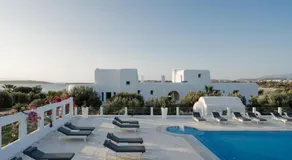 CYCLADES - Semi Based Apartment with Indoor Garden - Part Of White Dunes Luxury Boutique Hotel - Image 3