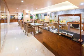 Best City Hotel - Image 2