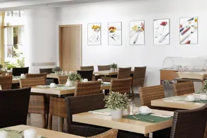 Spetses Hotel - Image 2