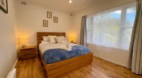Dusky Whaler - Pet Friendly - Image 2