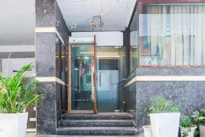 Collection O Aerocity Near Mahipalpur - Image 4