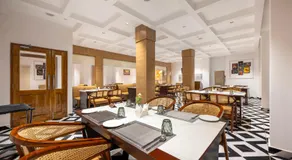 Hotel Mountain Mirage - Image 4