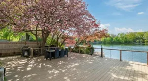 Cherry Blossom Lake House - Image 4
