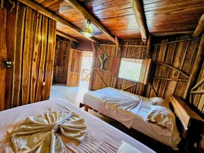 Don Jons Lodge and Restaurant - Image 2