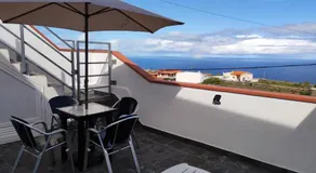 CASA PIRÁMIDE 2. Terraza WiFi y Parking Privado - Image 5