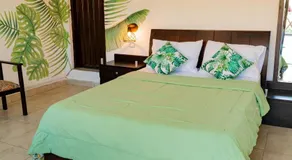 Playa Alta Hostal - Image 2