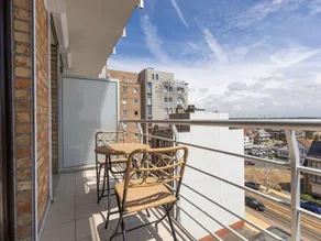 Spacious apartment on the seafront - Image 4