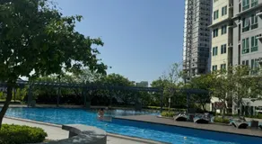 Chic and Cozy Minimalist Condo with Pool in Makati City - Image 4