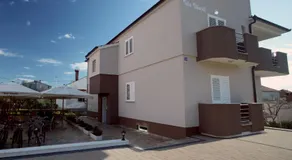 Apartments Villa Visnjik - Image 5