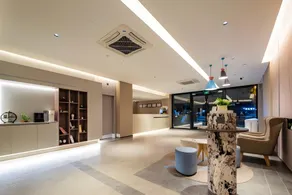Home Inn Neo Leshan New Plaza Jiaxing Road Food Street - Image 2
