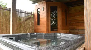 Ferme sauna, jacuzzi, barbecue, jardin, 24 personnes entre Amsterdam et Utrecht - Image 3