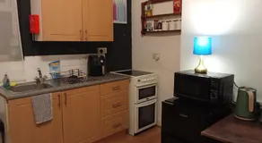 Basic 1 Bedroom 1st Floor Flat Apartment near Bishop Auckland Hospital - Image 5