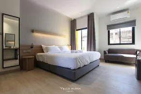 Yello Block Hotel - Image 2
