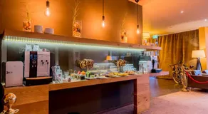 Hotel Bacchus - Image 5