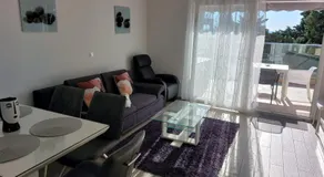 App Lux F - Image 2
