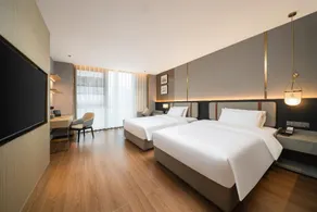 Yayue Hotel (Pujiang Puyuan Branch) - Image 2