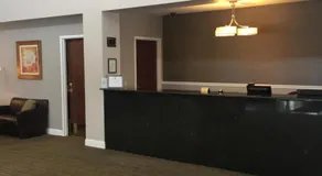 Belvedere Inn Schenectady - Albany - Image 4