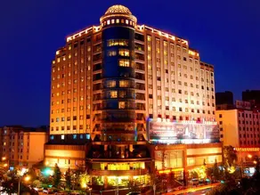 Dynasty International Hotel Kunming - Image 5