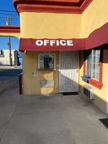 King Motel - Image 3