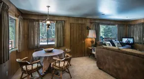 23 Arnetts Cabin - Image 3