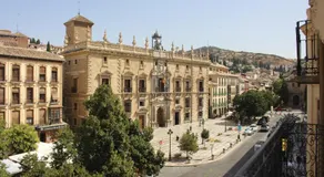Taracea Suites Plaza Nueva - Image 4