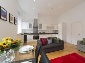 Boutique Tower Bridge Apartment - Image 5