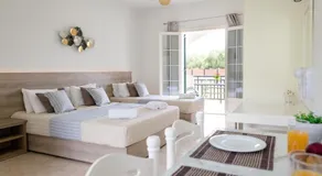 Tropical Apartments - Image 2